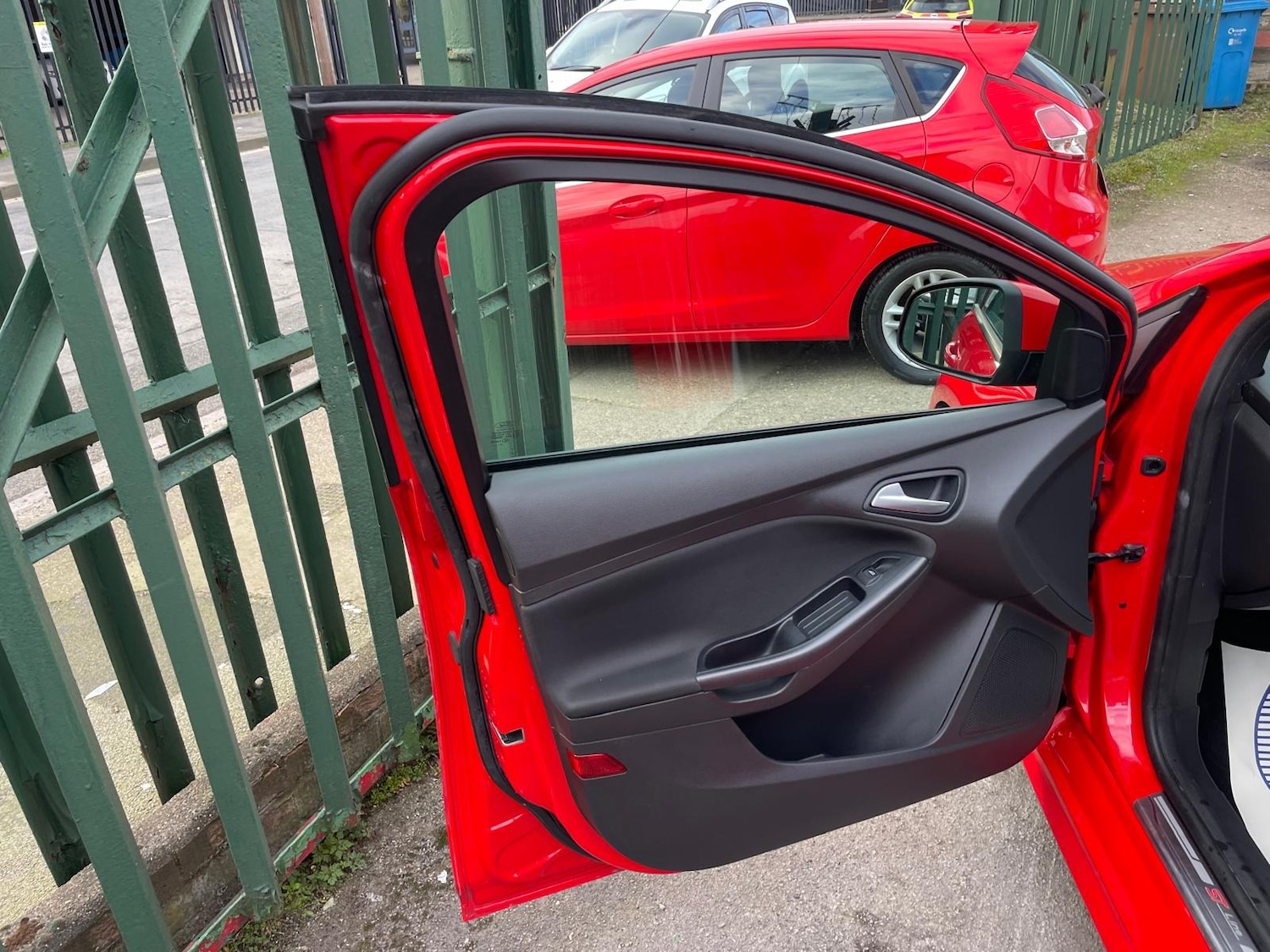 Used Ford Focus 2017 for sale - 77821844: Photo 17