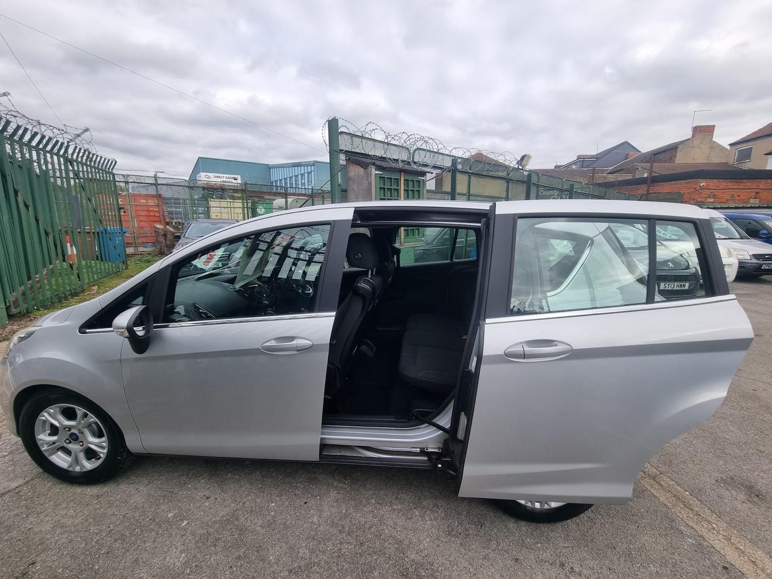 Used Ford B-MAX 2015 for sale - 76316935: Photo 5