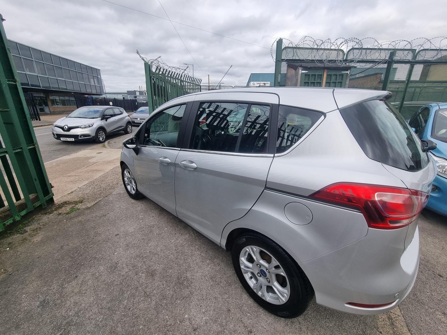 Used Ford B-MAX 2015 for sale - 76316935: Photo 9