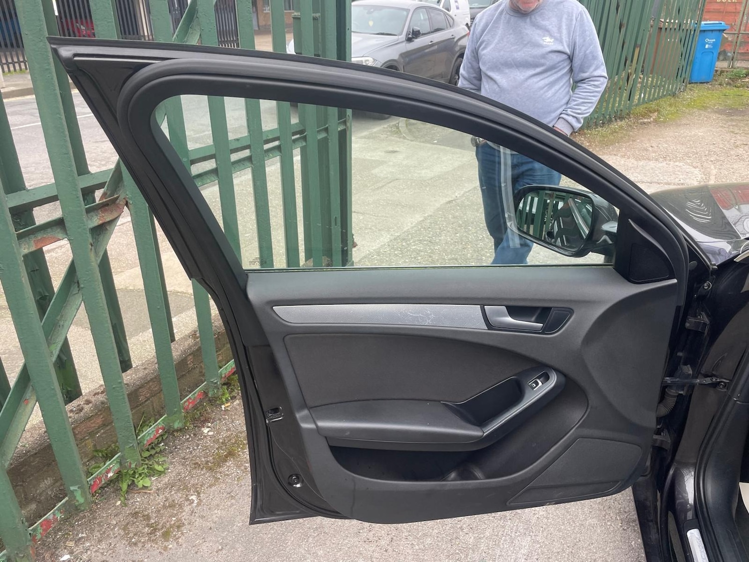 Used Audi A4 2014 for sale - 77997614: Photo 15