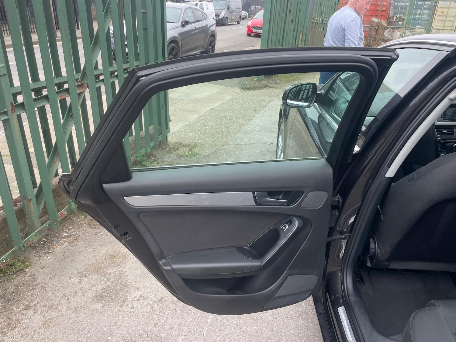 Used Audi A4 2014 for sale - 77997614: Photo 17