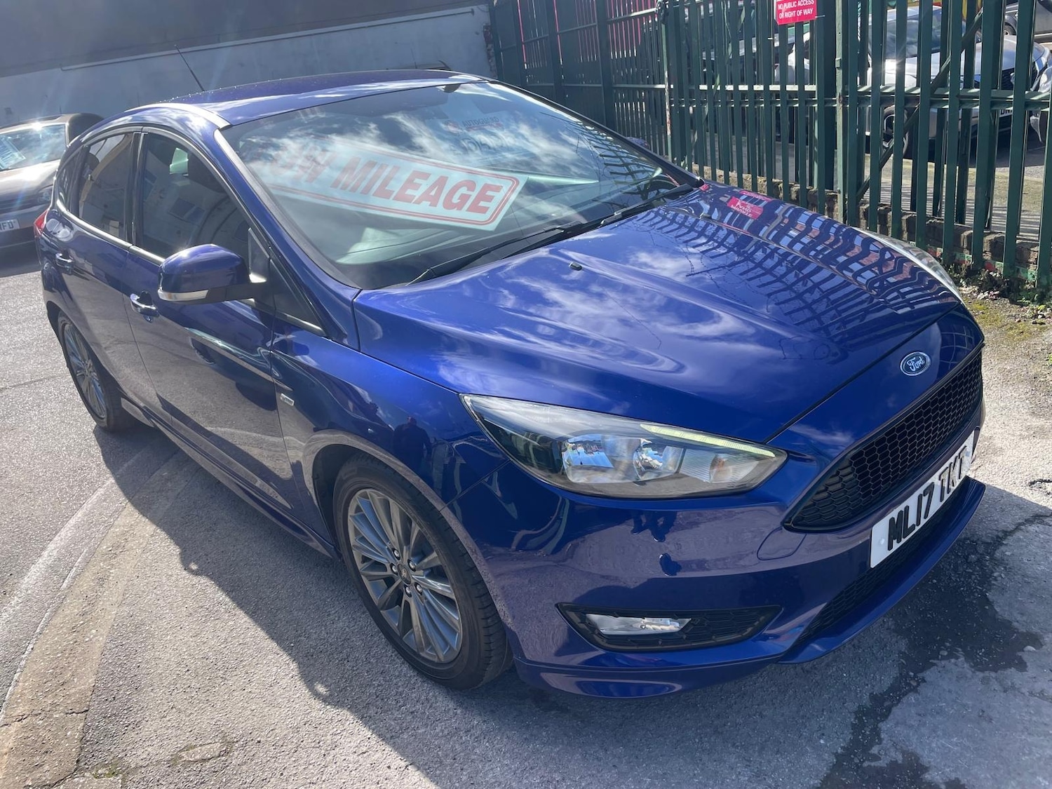 Used Ford Focus 2017 for sale - 78012790: Photo 2