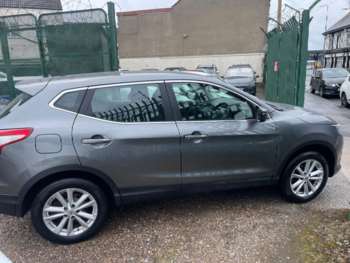 Used Nissan Qashqai 2015 for sale - 74939676: Photo