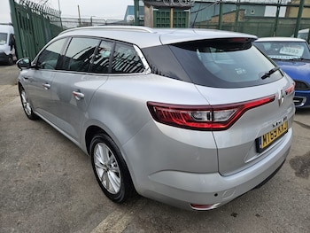Used Renault Megane 2019 for sale - 78961735: Photo
