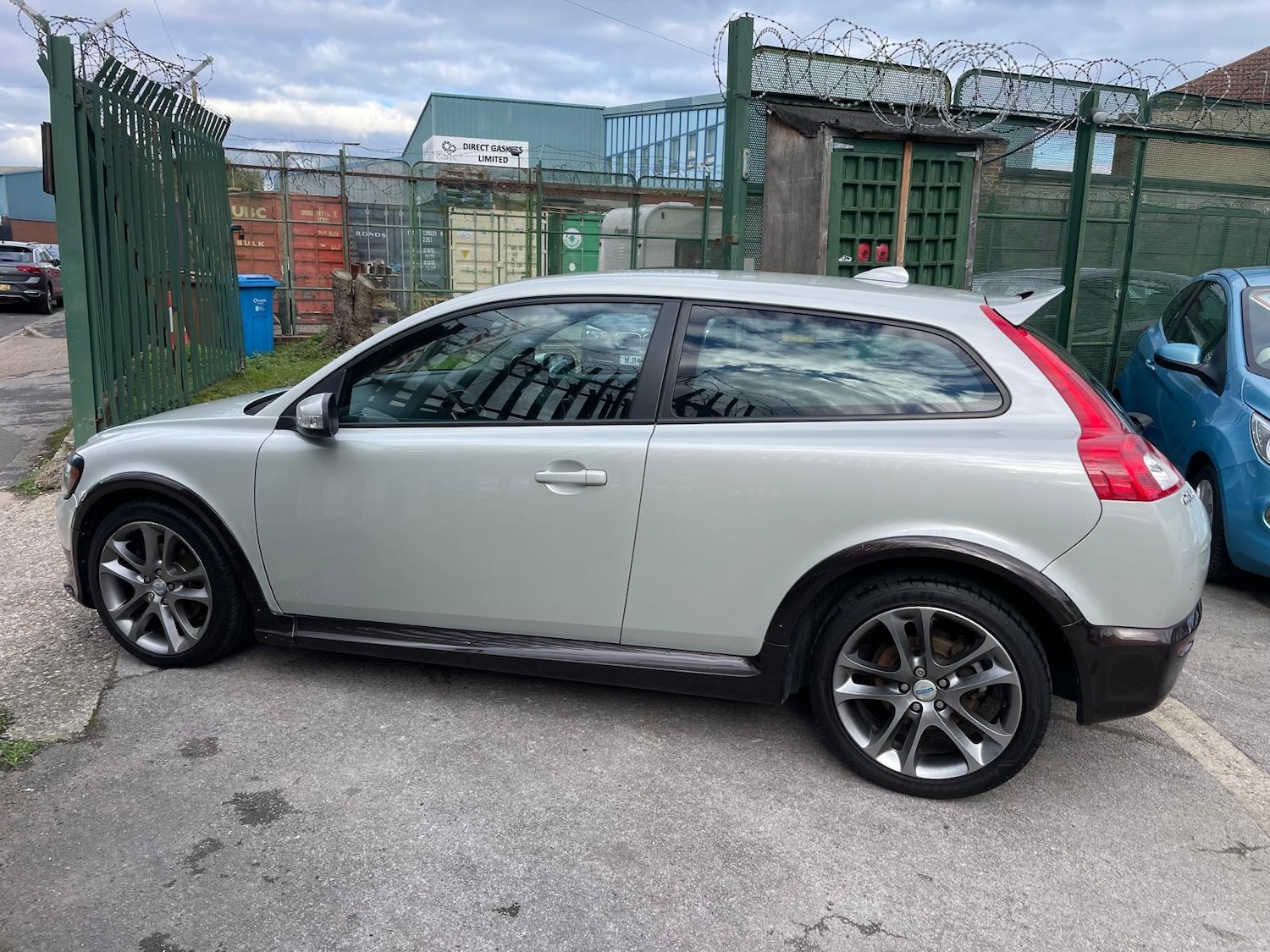 Used Volvo C30 2007 for sale - 76375038: Photo 2
