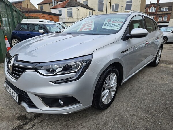 Used Renault Megane 2019 for sale - 74074070: Photo 1