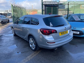 Used Vauxhall Astra 2011 for sale - 76517727: Photo