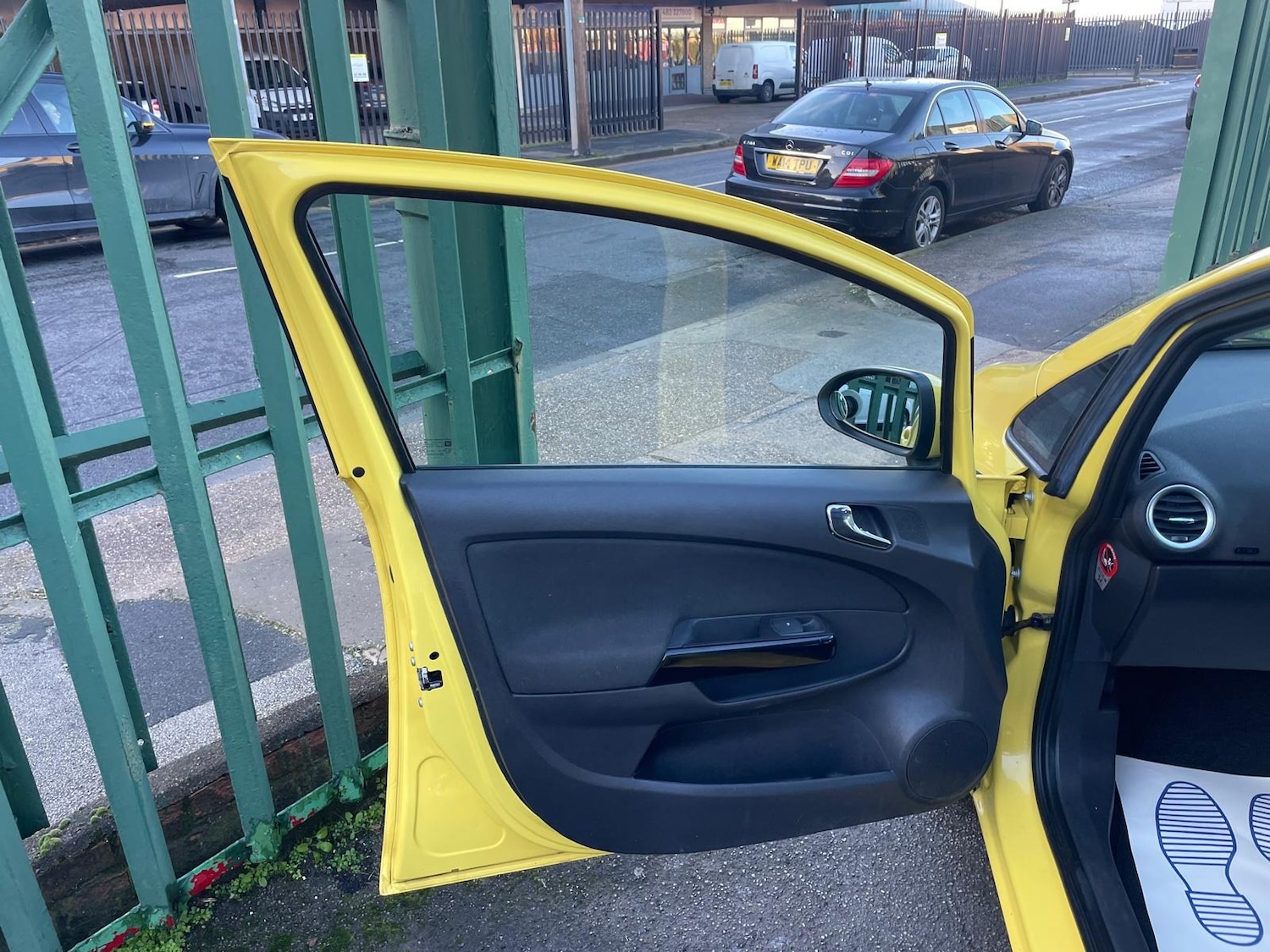 Used Vauxhall Corsa 2012 for sale - 76681558: Photo 22