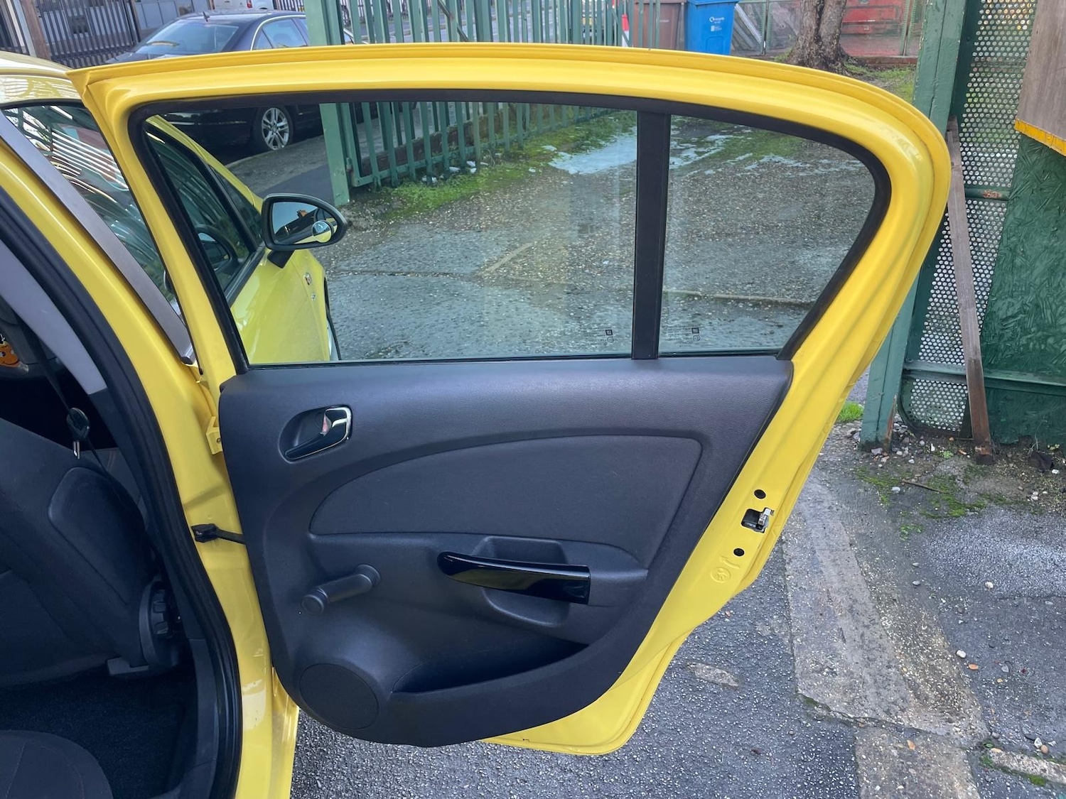 Used Vauxhall Corsa 2012 for sale - 76681558: Photo 24