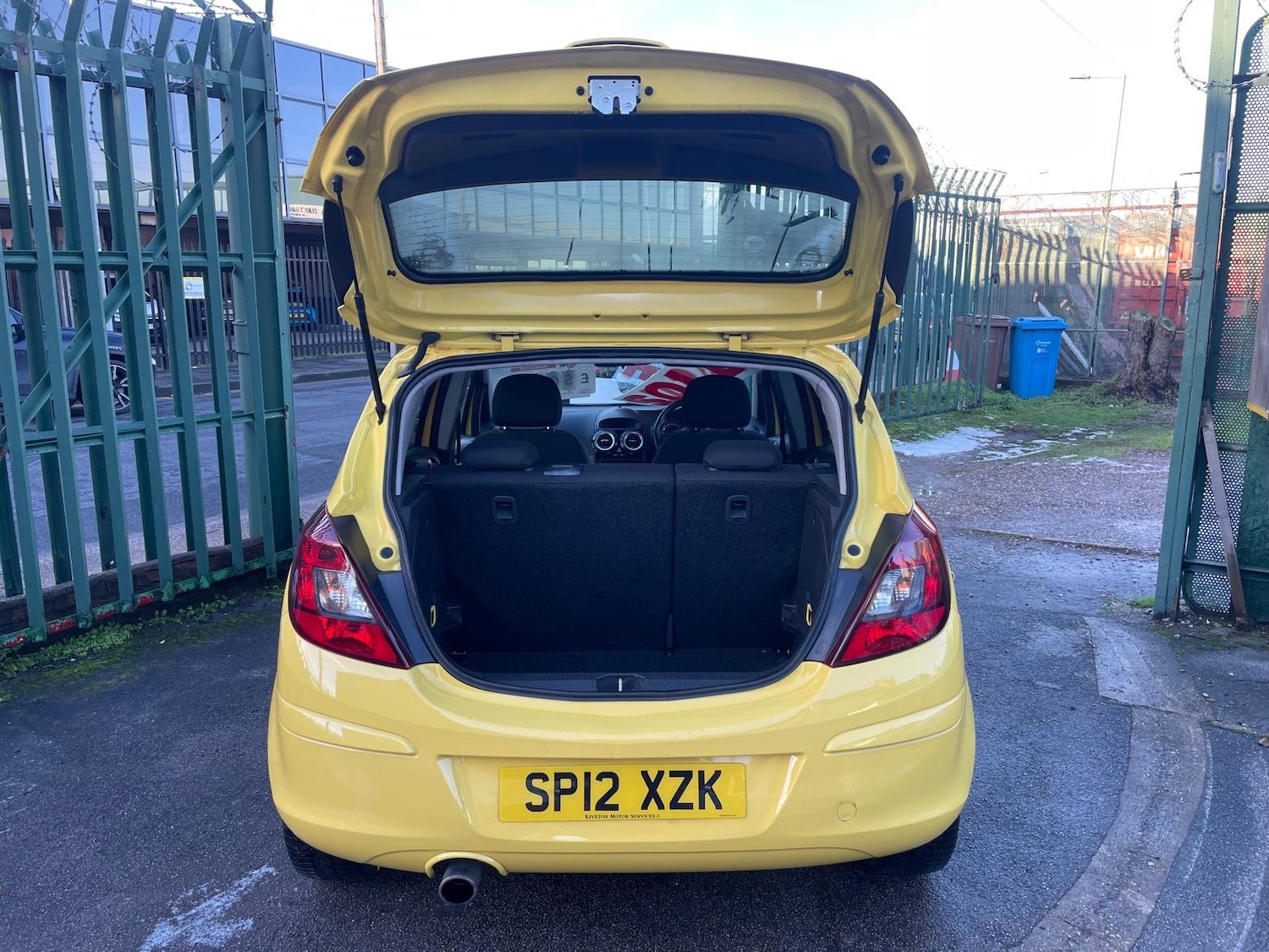 Used Vauxhall Corsa 2012 for sale - 76681558: Photo 5