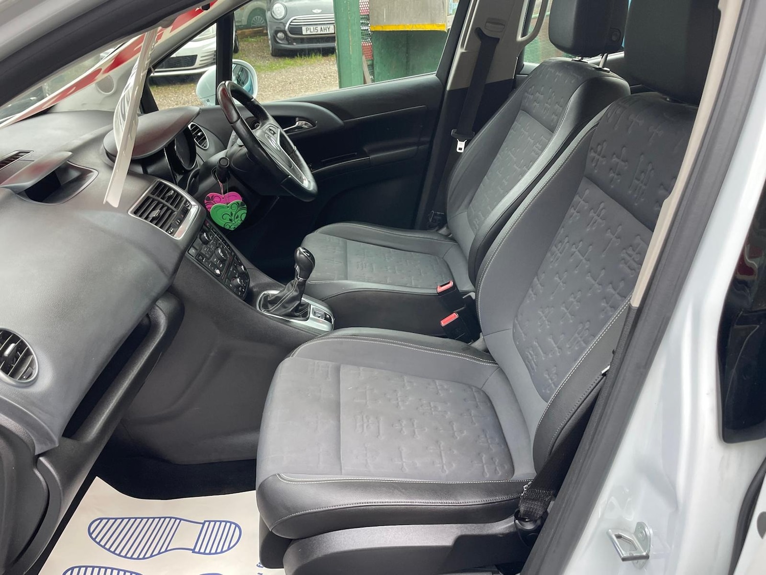 Used Vauxhall Meriva 2014 for sale - 77487268: Photo 14