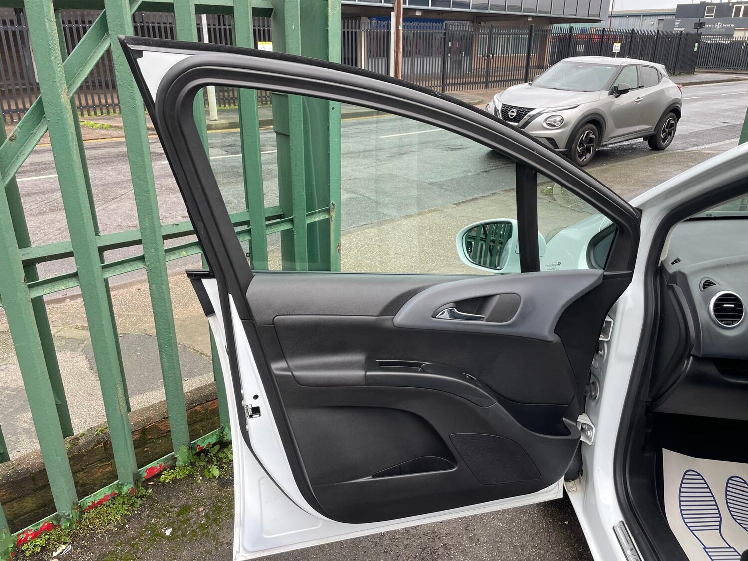 Used Vauxhall Meriva 2014 for sale - 77487268: Photo 16