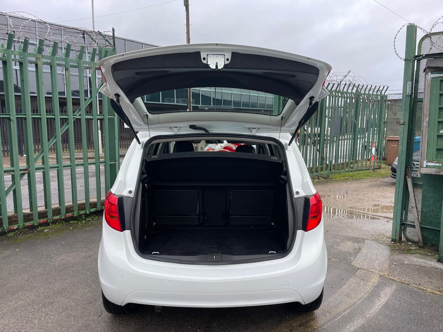 Used Vauxhall Meriva 2014 for sale - 77487268: Photo 6