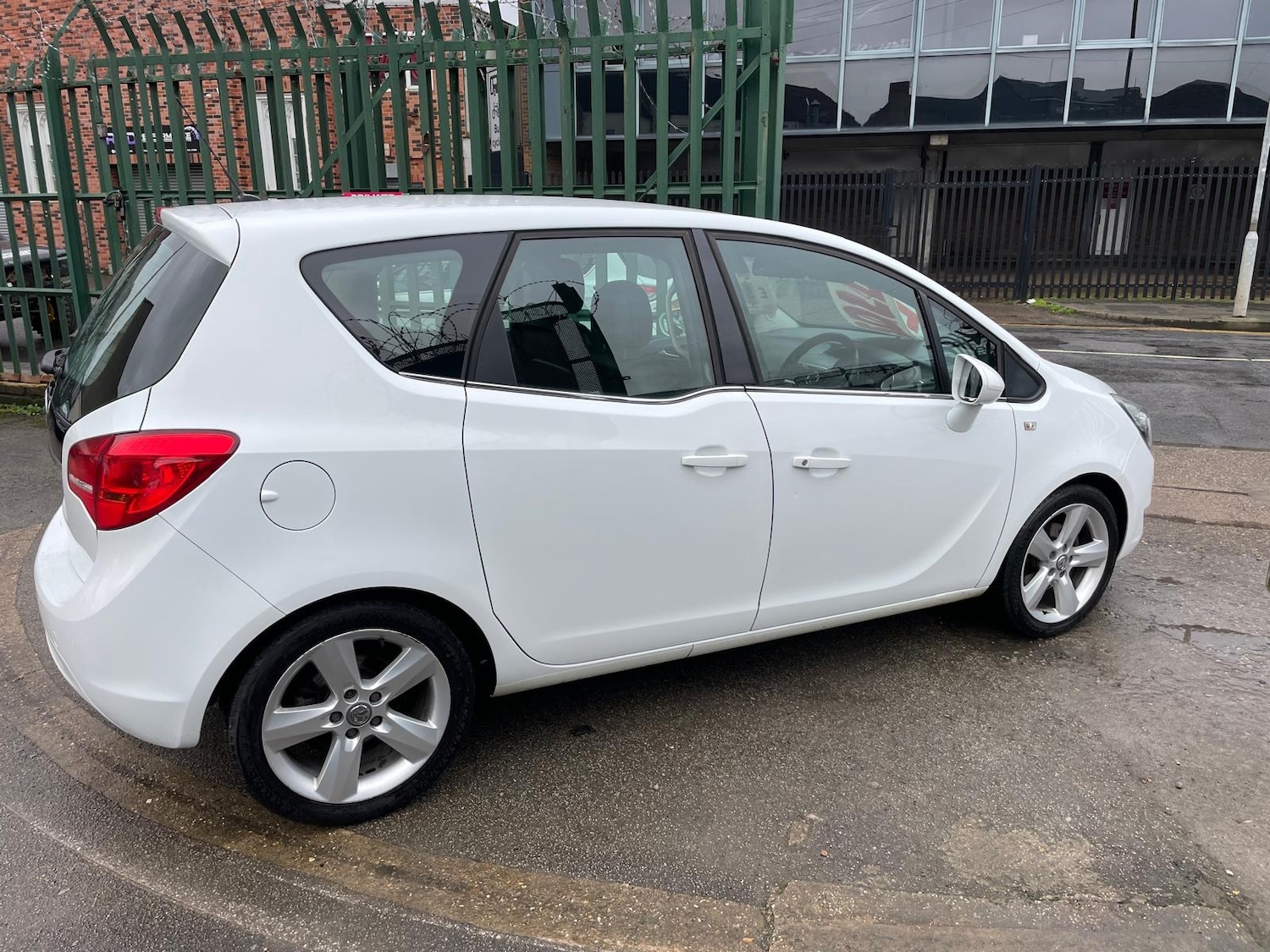 Used Vauxhall Meriva 2014 for sale - 77487268: Photo 7