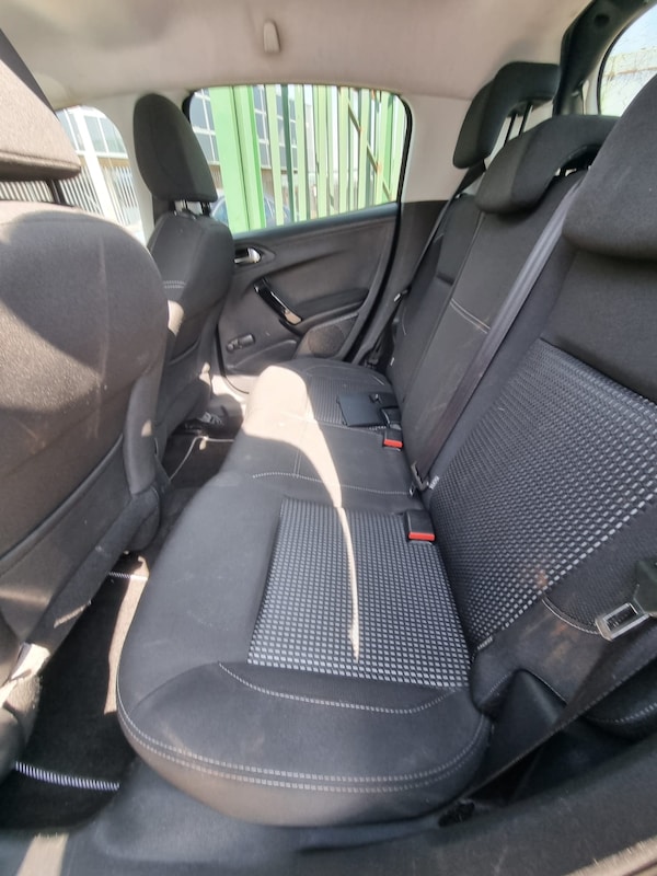 Used Peugeot 208 2015 for sale - 74359764: Photo 11