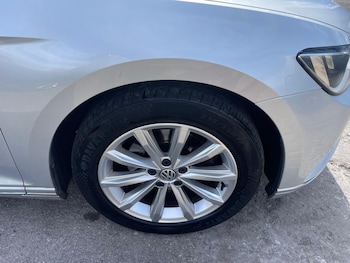 Used Volkswagen Passat 2017 for sale - 79473010: Photo