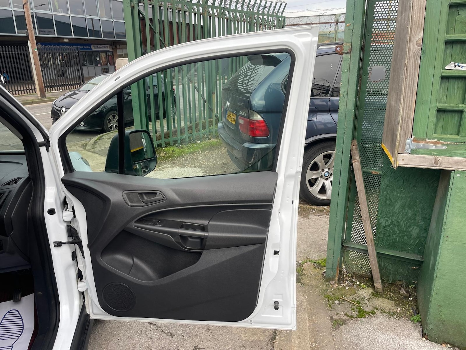 Used Ford Transit Connect 2015 for sale - 76951262: Photo 14