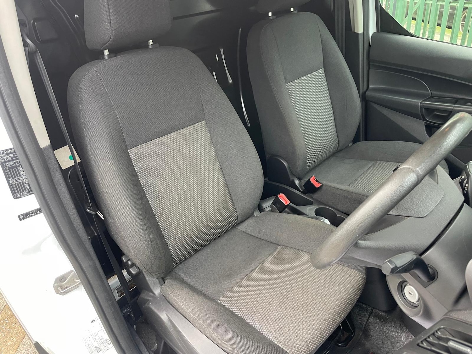 Used Ford Transit Connect 2015 for sale - 76951262: Photo 15