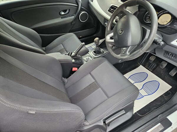 Used Renault Megane 2011 for sale - 74075271: Photo 15