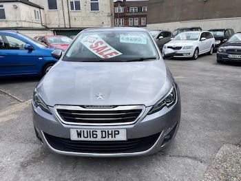 Used Peugeot 308 2016 for sale - 75955622: Photo