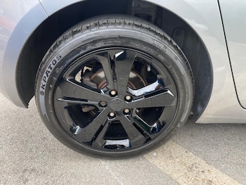 Used Peugeot 308 2016 for sale - 75955622: Photo