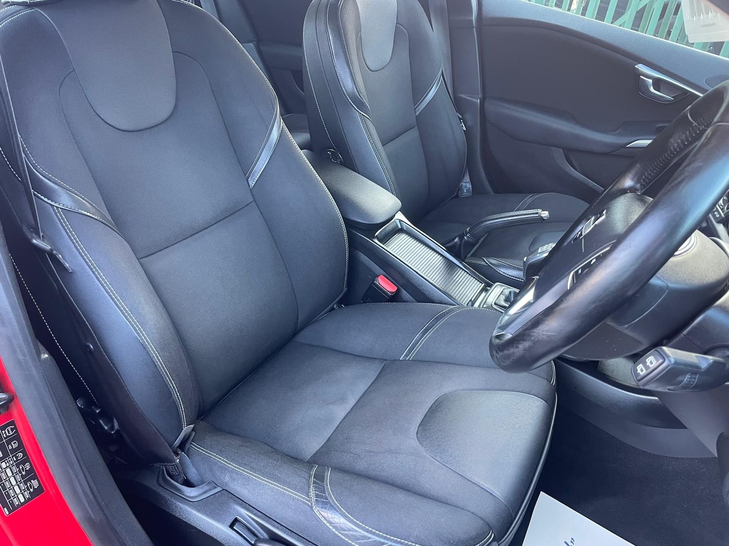 Used Volvo V40 2013 for sale - 77775485: Photo 13