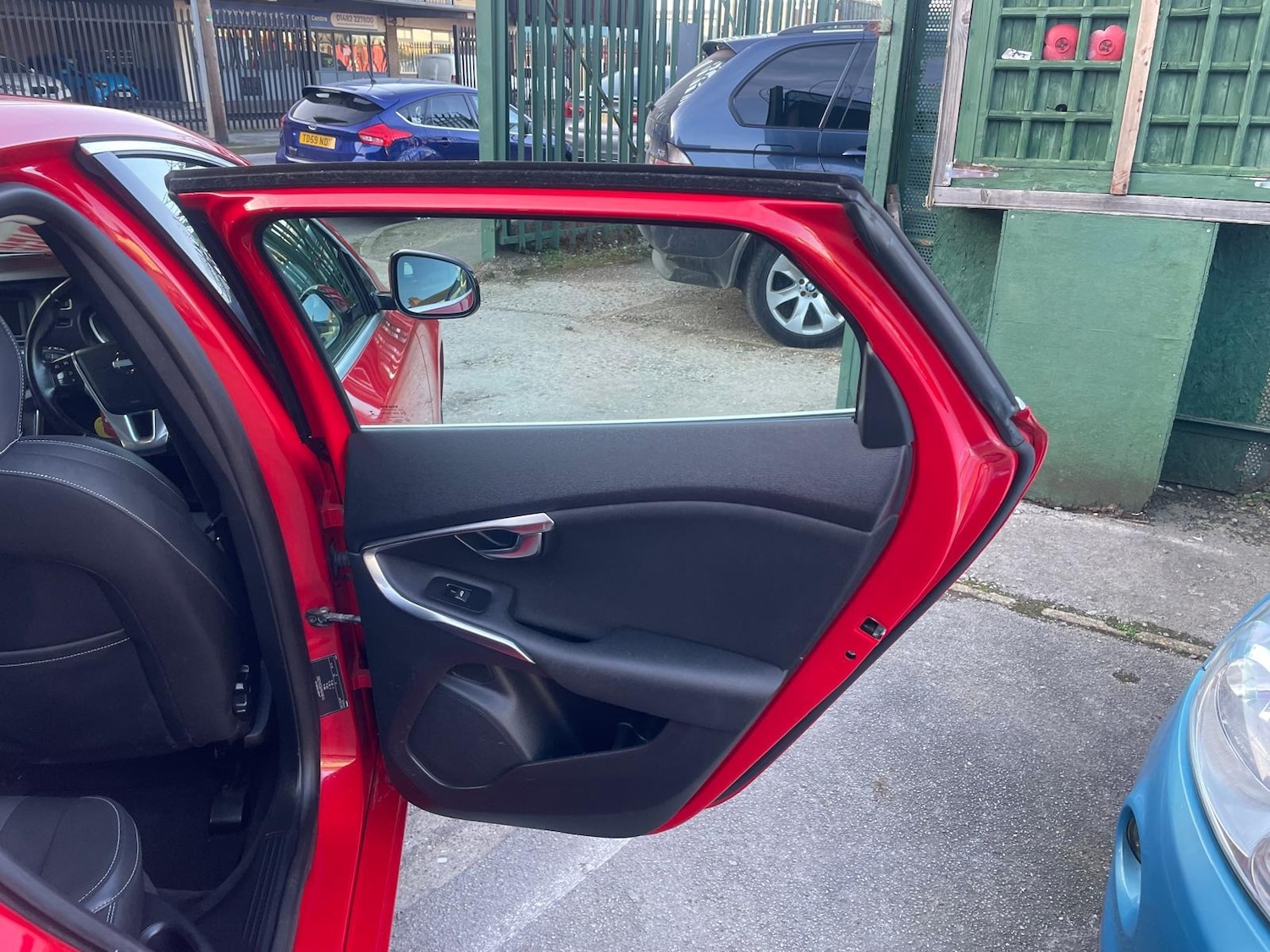 Used Volvo V40 2013 for sale - 77775485: Photo 21