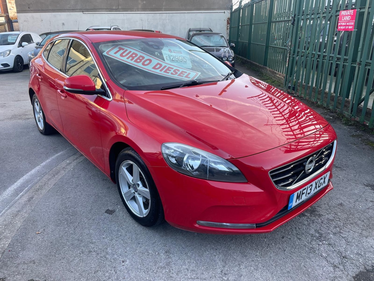 Used Volvo V40 2013 for sale - 77775485: Photo 3