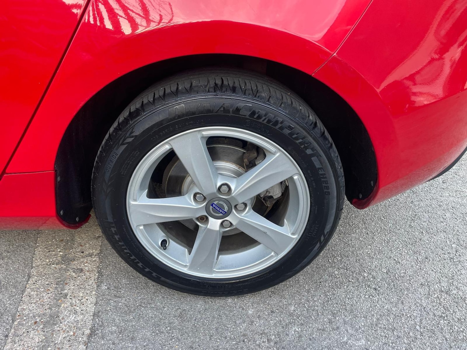 Used Volvo V40 2013 for sale - 77775485: Photo 4