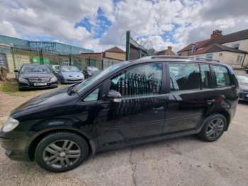Used Volkswagen Touran 2009 for sale - 75160529: Photo