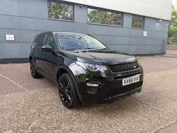 Used Land Rover Discovery Sport 2018 for sale - 78662082: Photo