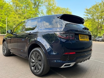Used Land Rover Discovery Sport 2020 for sale - 79452503: Photo
