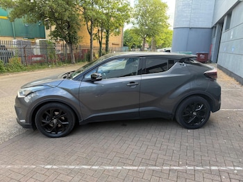 Used Toyota C-HR 2019 for sale - 78528869: Photo