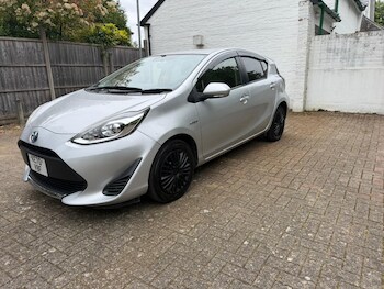 Used Toyota Aqua 2020 for sale - 78548761: Photo