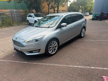 Used Ford Focus 2015 for sale - 79247750: Photo