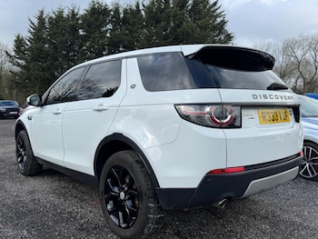 Used Land Rover Discovery Sport 2017 for sale - 78406040: Photo