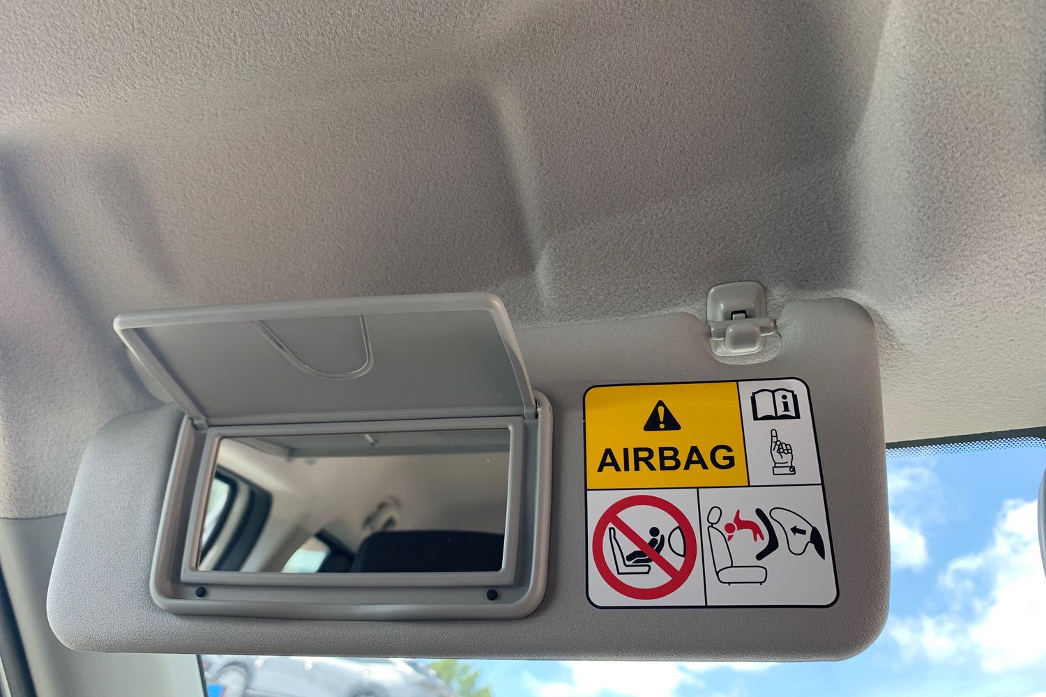 Used Suzuki Swift 2023 for sale - 76475086: Photo 34