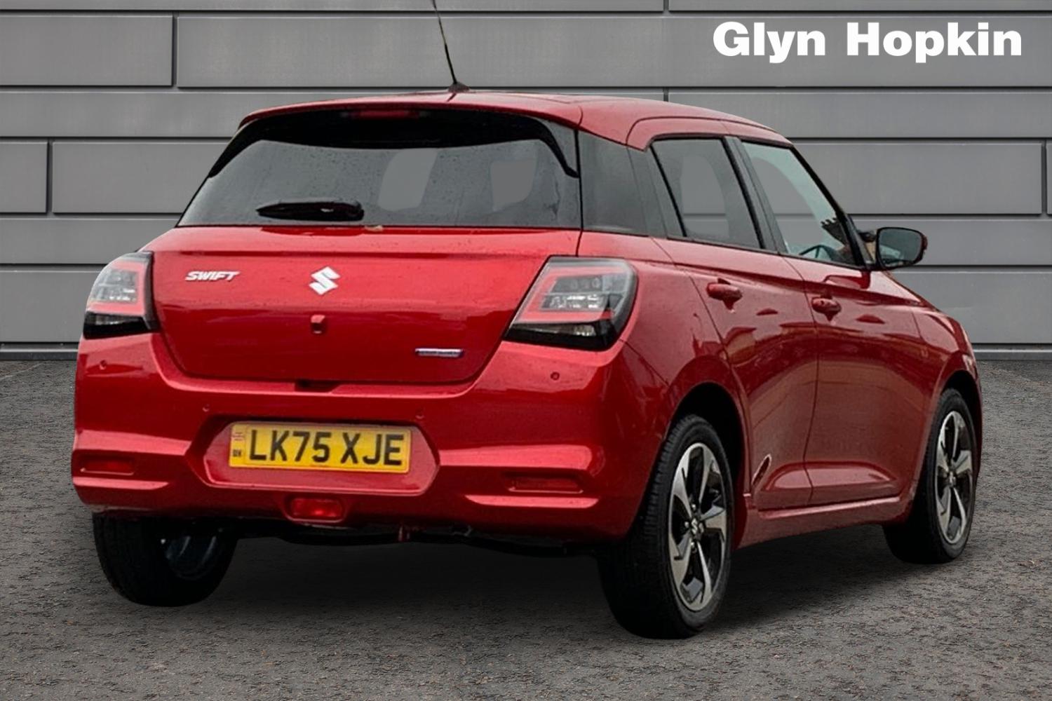 Used Suzuki Swift 2025 for sale - 76871307: Photo 3