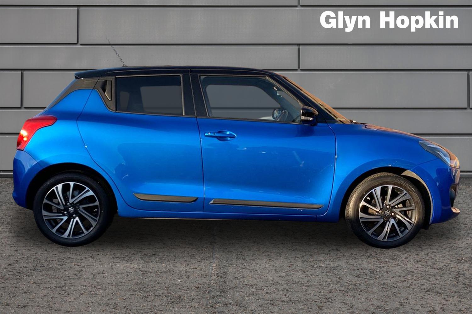 Used Suzuki Swift 2022 for sale - 76874066: Photo 2