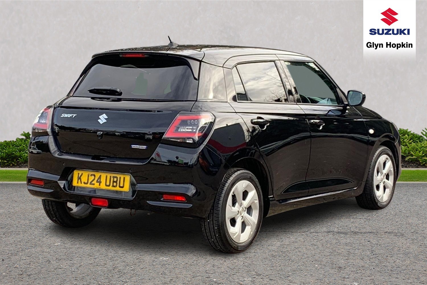 2024 Suzuki Swift 1.2 Mild Hybrid Motion 5dr Hatchback Petrol Manual - Picture 3 of 24