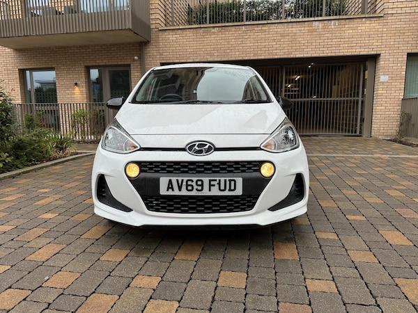 Used Hyundai i10 2019 for sale - 75687577: Photo 10