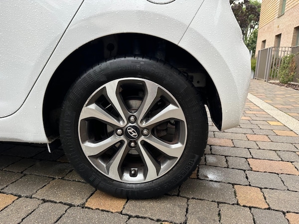 Used Hyundai i10 2019 for sale - 75687577: Photo 20