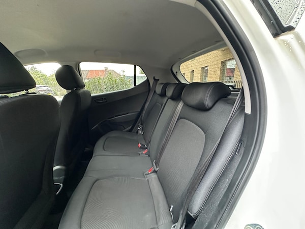 Used Hyundai i10 2019 for sale - 75687577: Photo 26