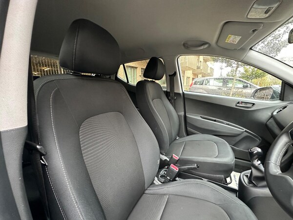 Used Hyundai i10 2019 for sale - 75687577: Photo 30