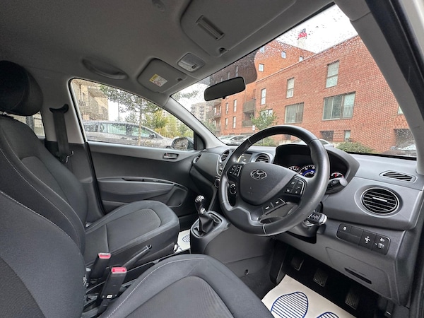 Used Hyundai i10 2019 for sale - 75687577: Photo 35