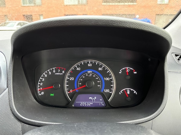 Used Hyundai i10 2019 for sale - 75687577: Photo 39