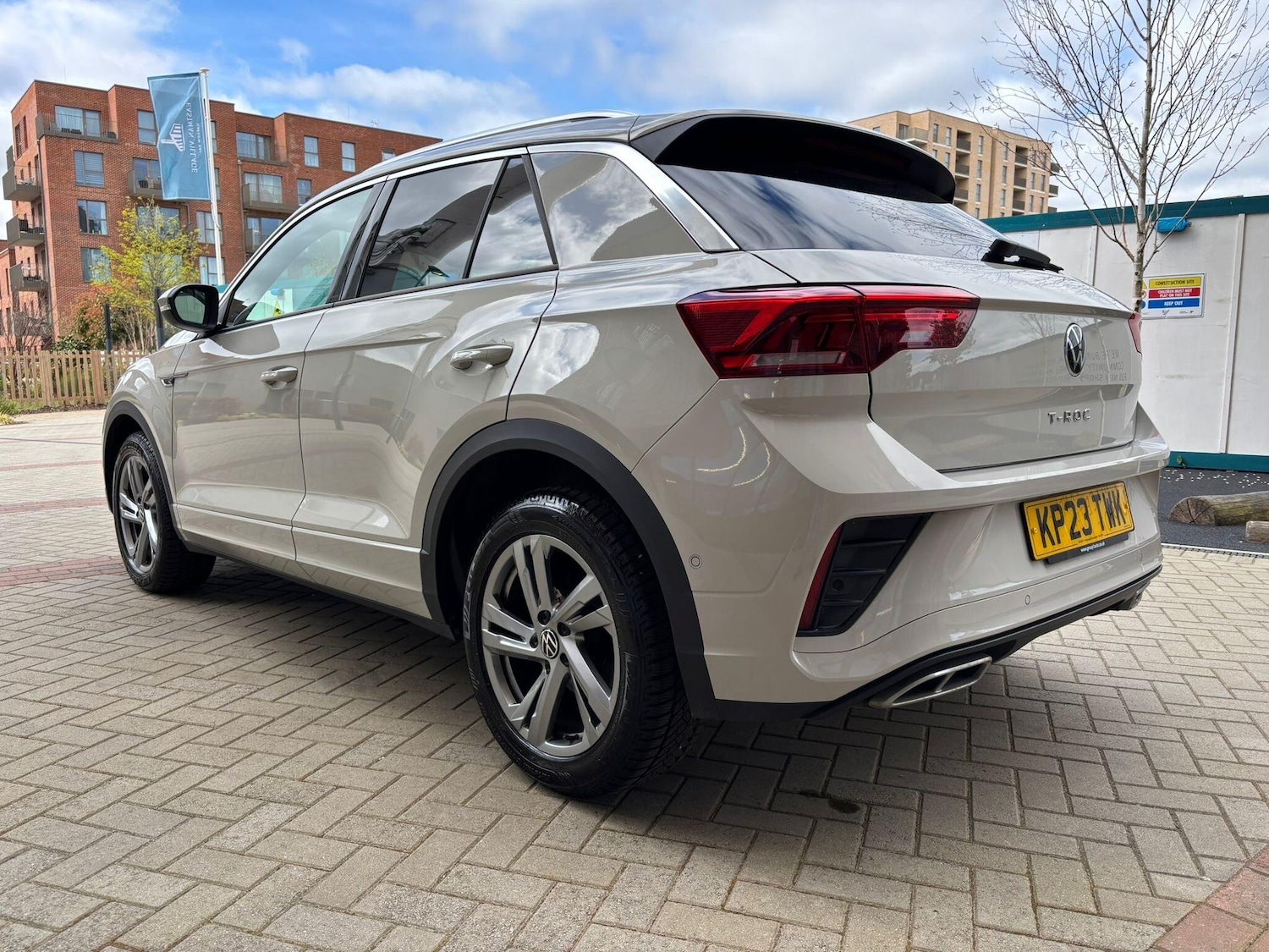 Used Volkswagen T-Roc 2023 for sale - 78115968: Photo 2