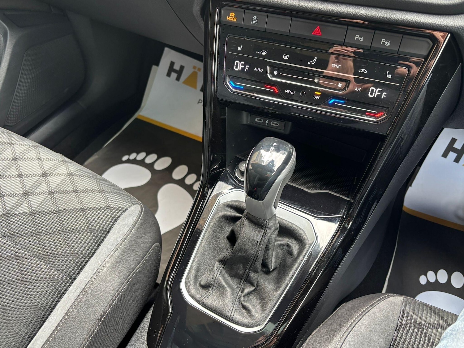 Used Volkswagen T-Roc 2023 for sale - 78115968: Photo 27