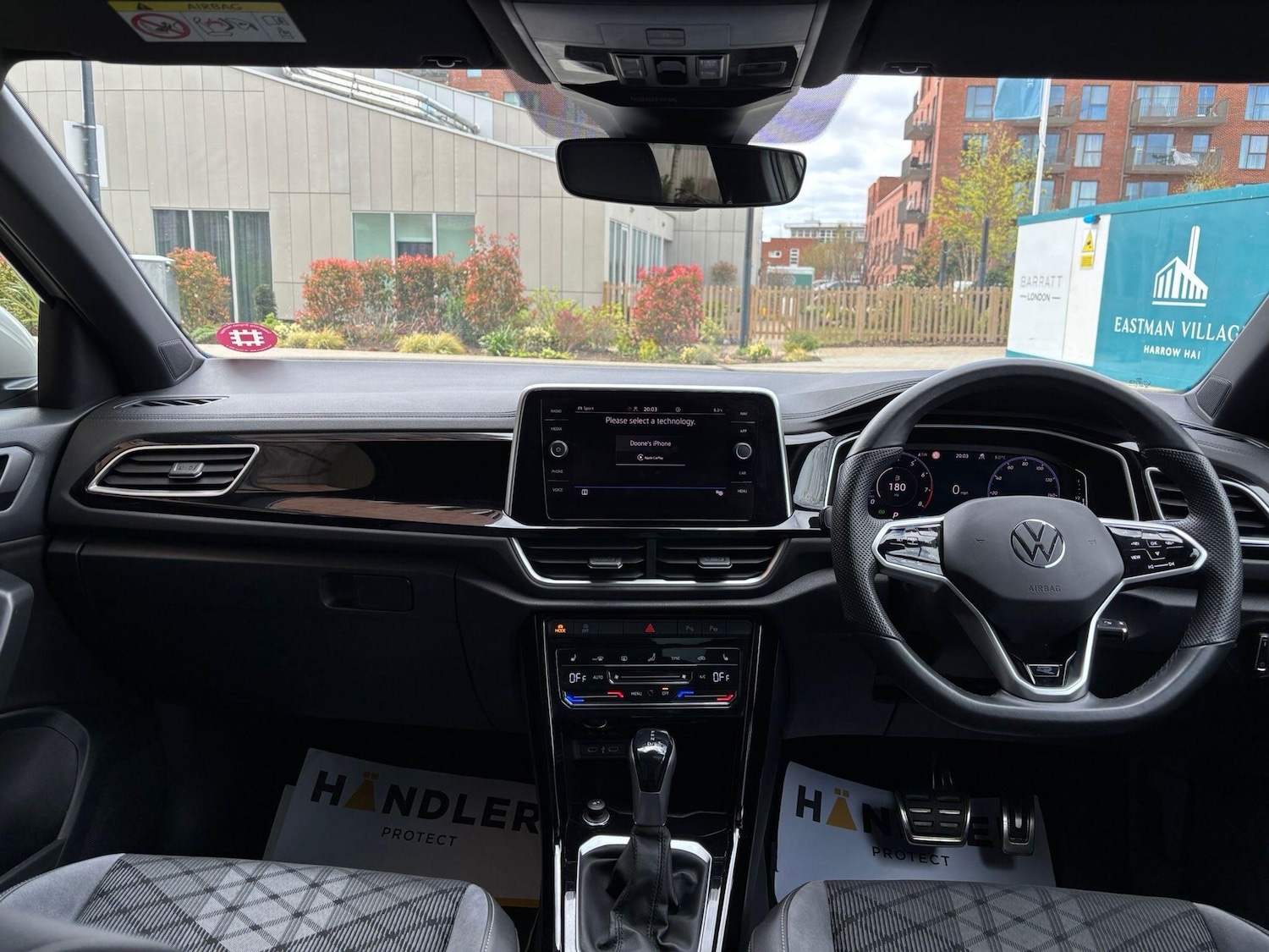 Used Volkswagen T-Roc 2023 for sale - 78115968: Photo 28