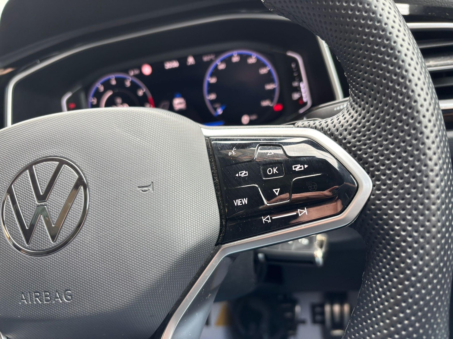 Used Volkswagen T-Roc 2023 for sale - 78115968: Photo 38